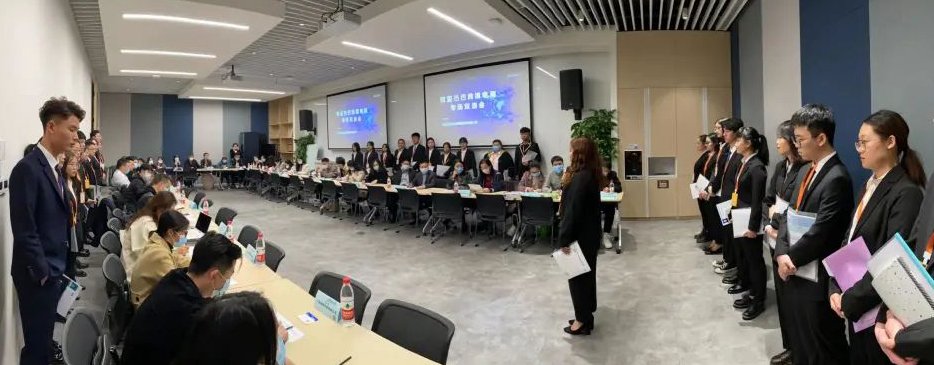参会应届毕业生全部实现了精准就业