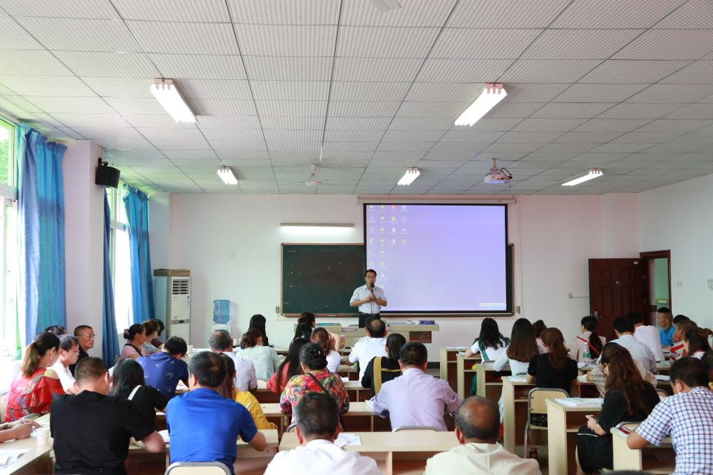 培训老师分别为合川区青年龙珠直播入口