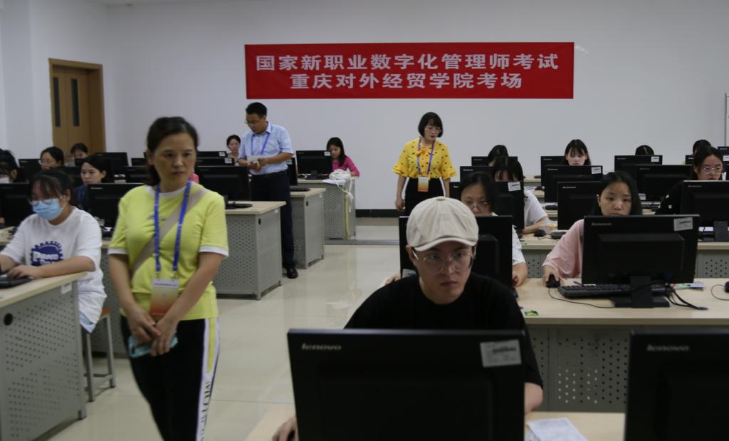 纪委书记冉久飞做开课前动员和部署